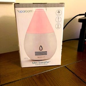 Spa Room Mini Essential Oil diffuser